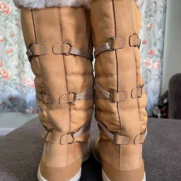 Timberland women’s boots - Picture 3 of 10